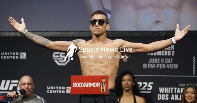 Charles Oliveira opens as favorite over Michael Chandler ahead of UFC 262 vacant title bout