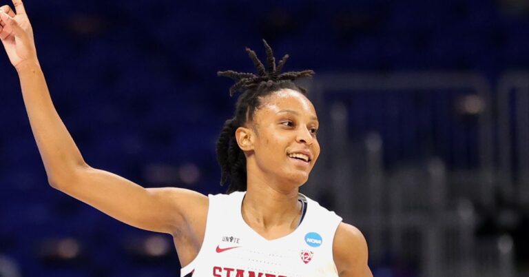 NCAAW: Stanford Cardinal square off with Missouri State Lady Bears