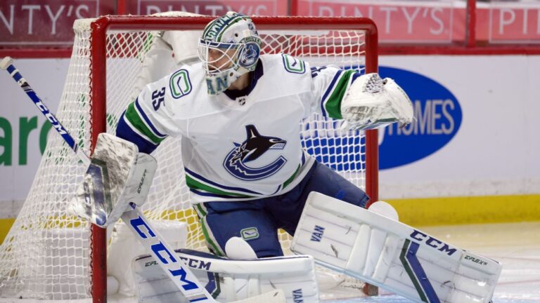 Vancouver Canucks sign G Thatcher Demko to 5-year extension