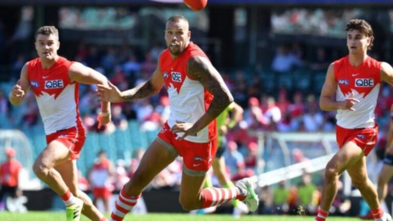 Franklin returns, Swans crush Crows at SCG