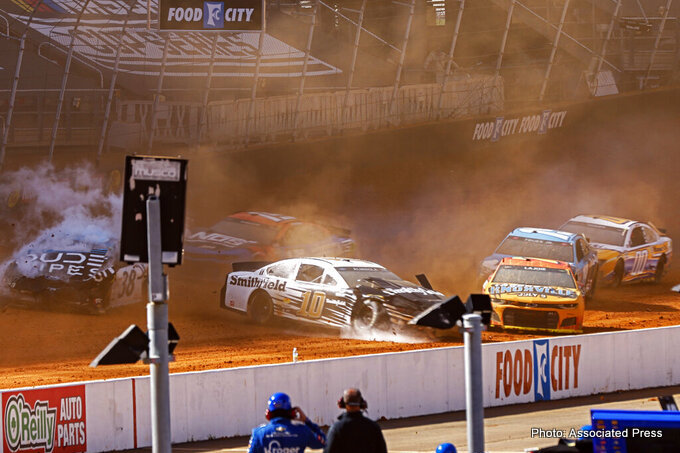 NASCAR Cup Series goes dirt racing for first time since 1970