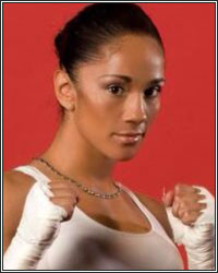 AMANDA SERRANO KNOCKS OUT DANIELA BERMUDEZ IN 9TH ROUND || FIGHTHYPE.COM