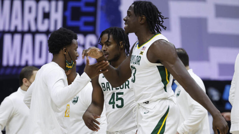 NCAA Tournament scores, winners and losers: Texas well-represented in Final Four as Baylor, Houston advance
