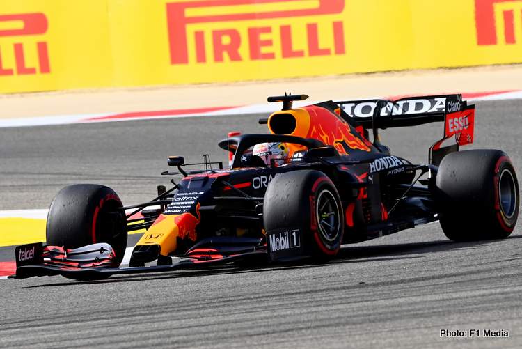 Bahrain FP1: Verstappen fires warning, Mercedes in there too