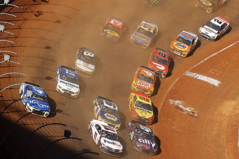Dirt racing will return to the NASCAR Cup Series in 2022