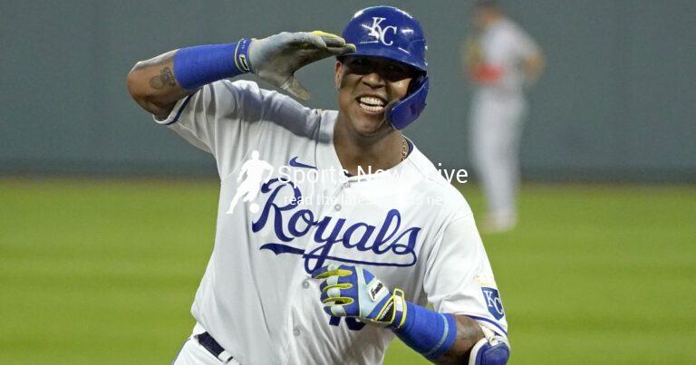 Royals sign Salvador Perez to four-year contract extension