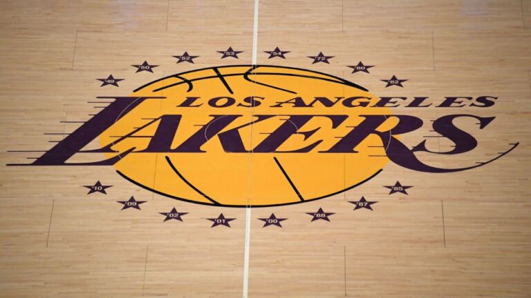 Bettors liking Los Angeles Lakers’ title odds despite no big moves from the team