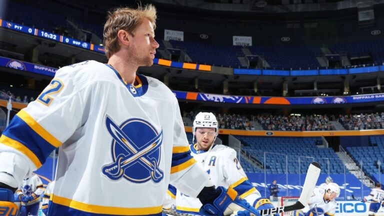 Buffalo Sabres trade center Eric Staal to Montreal Canadiens for pair of 2021 picks