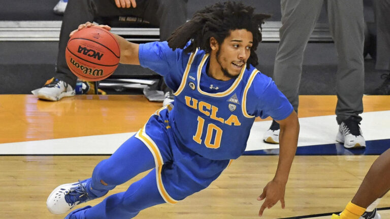 2021 NCAA Tournament Final Four odds: UCLA vs. Gonzaga picks, March Madness predictions by expert on 21-9 run
