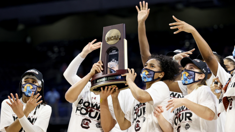 NCAA Women’s Tournament: South Carolina holds Texas scoreless in fourth quarter of 62-34 win in Elite Eight
