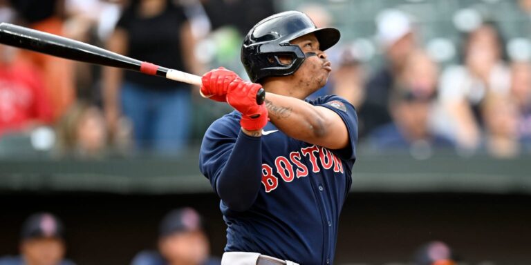 Rafael Devers, Red Sox agree to extension
