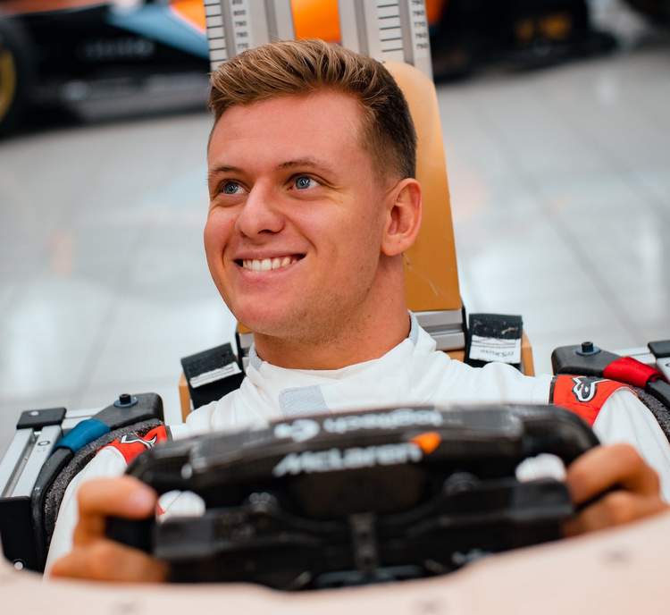 Super-Sub Schumacher has Mercedes and McLaren seat fitting