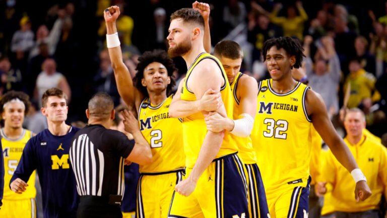 College basketball rankings, grades: Another ‘A+’ for Kentucky; Michigan earns a ‘B+’ and Virginia gets ‘F’