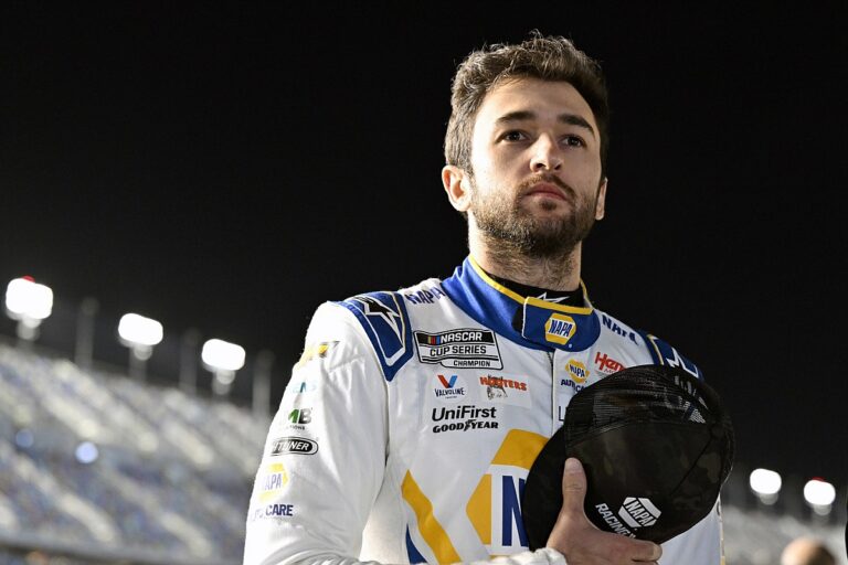 Chase Elliott to return to NASCAR competition this weekend