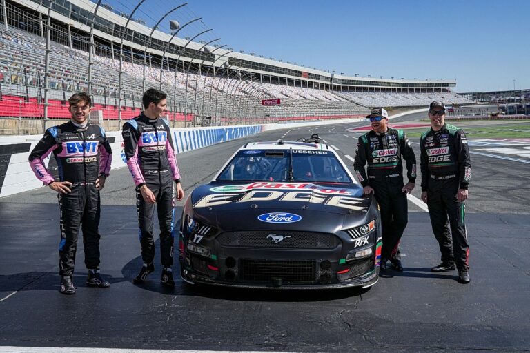 Ocon and Gasly try out NASCAR prior to Miami GP