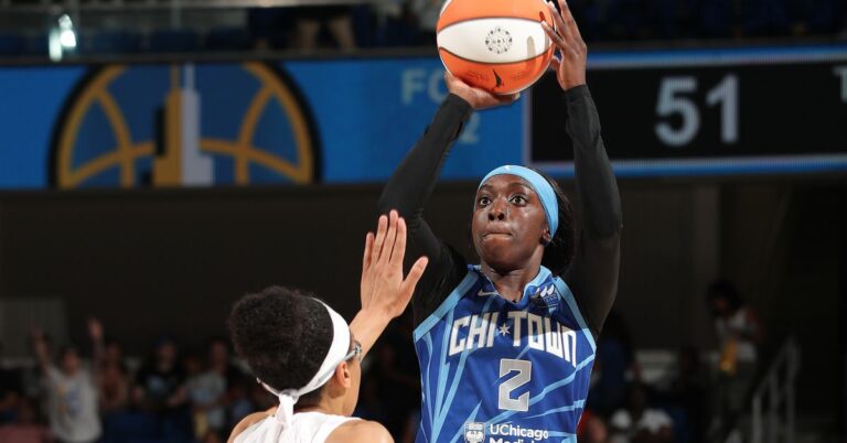 WNBA: Chicago Sky struggle against Allisha Gray, Atlanta Dream