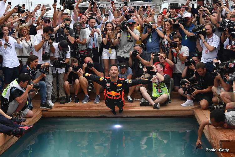 Ricciardo: At Red Bull I feel at home with family