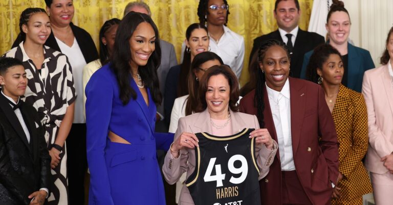 WNBA: 2022 champion Las Vegas Aces visit White House, VP Harris