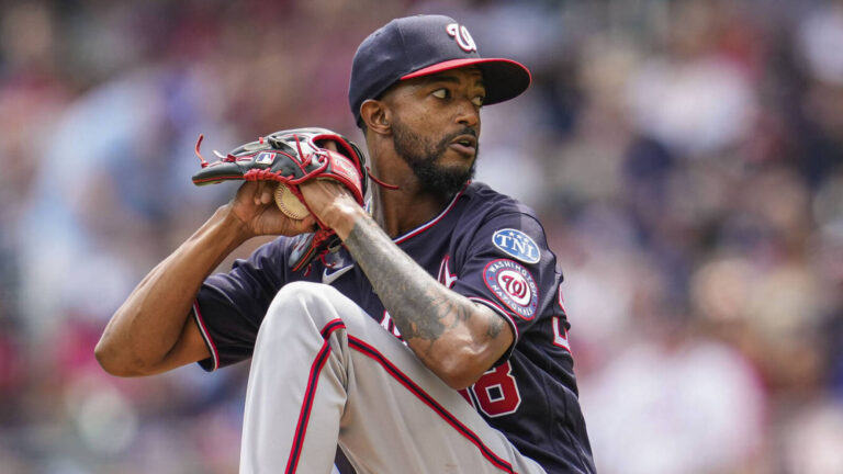 Rehab setback could end season for Nationals reliever