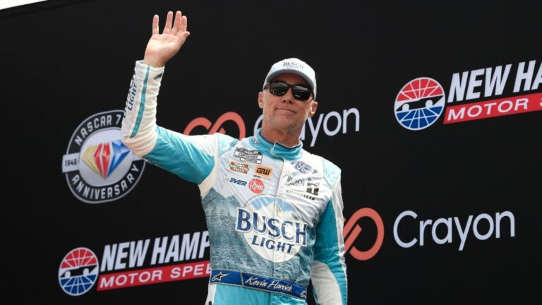 Kevin Harvick handed key to Texas Motor Speedway ahead of final start at racetrack