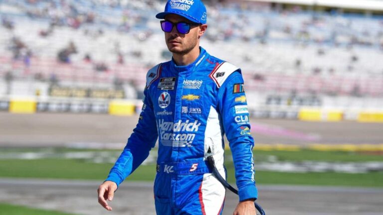 Kyle Larson earns spot in Championship 4 with Vegas win