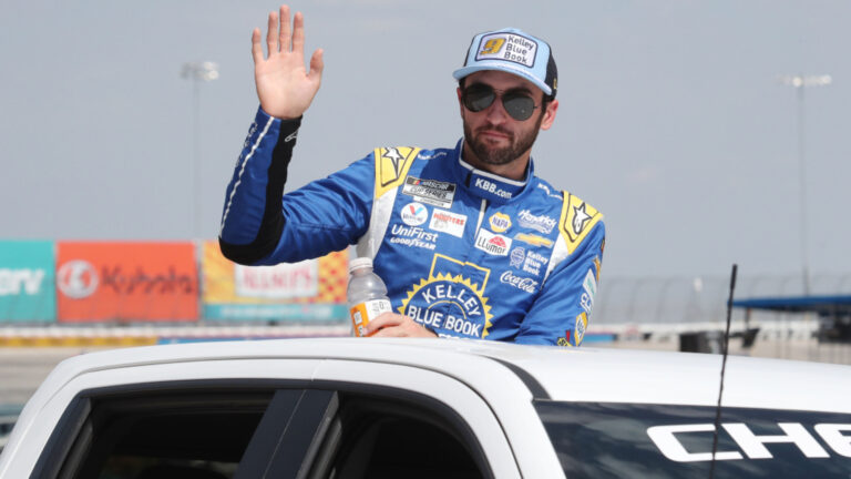 Chase Elliott back with Kelley Blue Book for two races in 2024