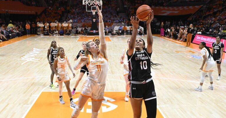 NCAAW: Can Lady Vols keep Gamecocks from SEC regular-season perfection?